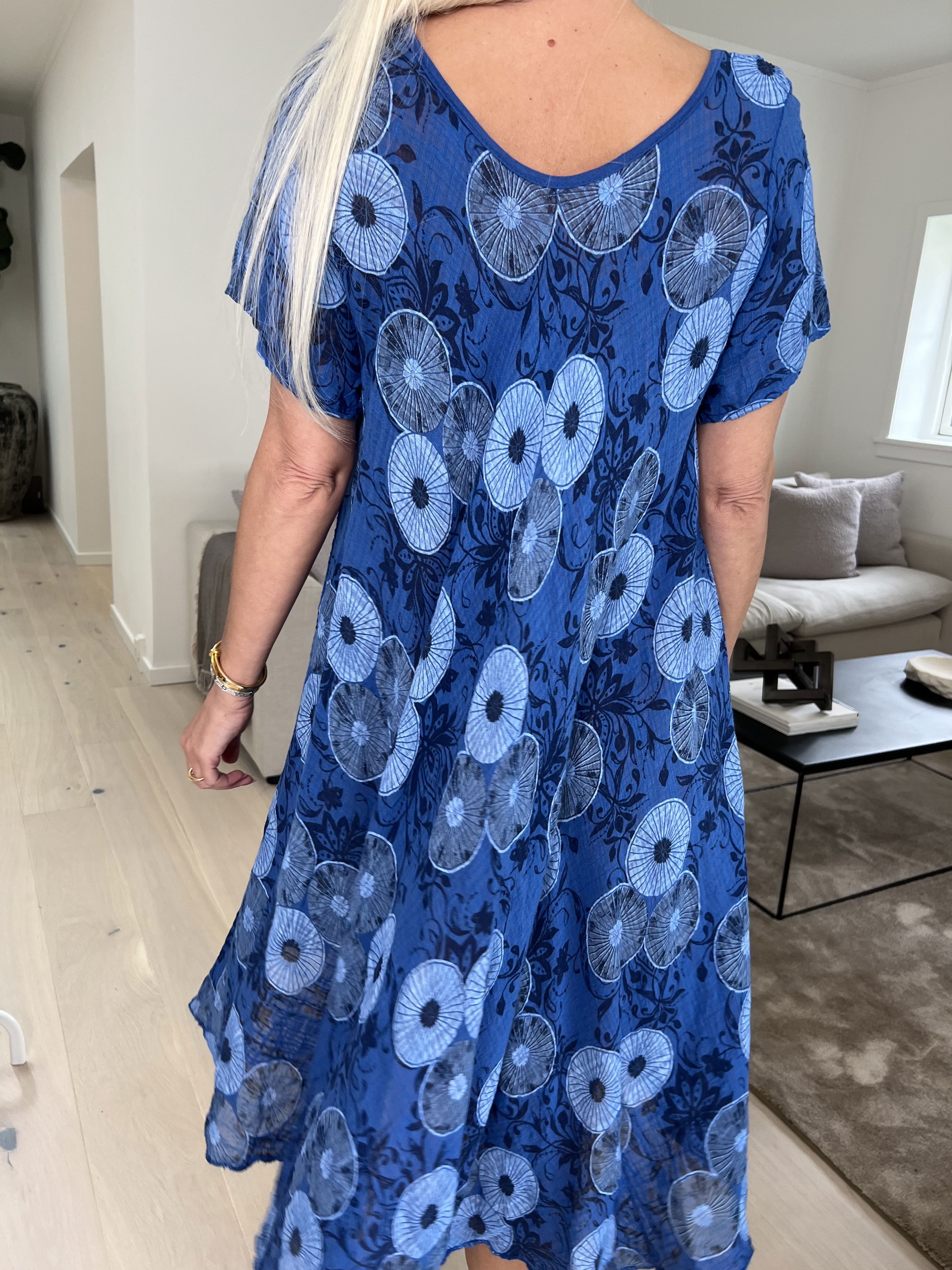 Delphine - Klänning i bomull med motiv